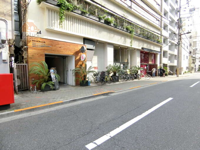 蔵前カフェ1｜最近ではカフェが複数できて人気です。隅田川沿いを浅草に向かってて歩いていく途中に、おしゃれなカフェがあります。