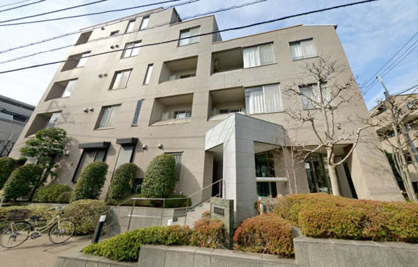 ハウス中野外観４｜ハウス中野は平成９年築の５階建てのマンションです。中野駅が利用可です。早稲田通りから少し入った静かな住宅街にりっちします。