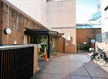 渋谷区立渋谷図書館｜徒歩3分に「渋谷区立渋谷図書館」があります。