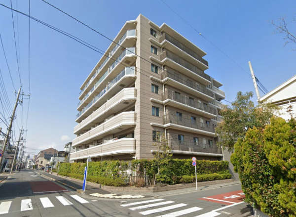 ライオンズ東葛西レジデンス外観２｜外観です。歩道が整備されているのが分かります。