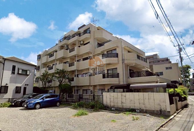 日神パレス高円寺外観１｜日神パレス高円寺は昭和61年築、5階建てのマンションです。。施工は信頼できる大手ゼネコンの間組が行いました。