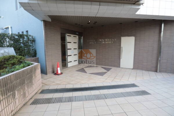 ライオンズガーデンテラス東向島エントランス2