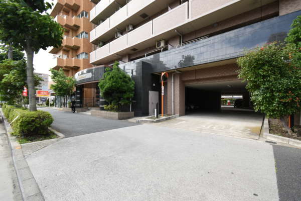 ライオンズシティ葛西外観共用部2｜エントランスです。
