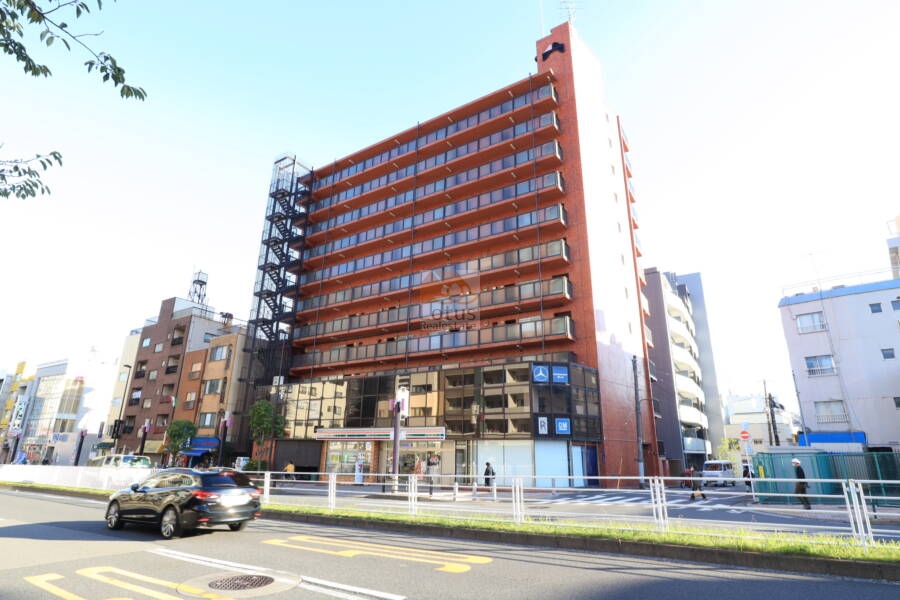 シャンボール森下外観1｜シャンボール森下は昭和54年築、11か建てのマンションです。
