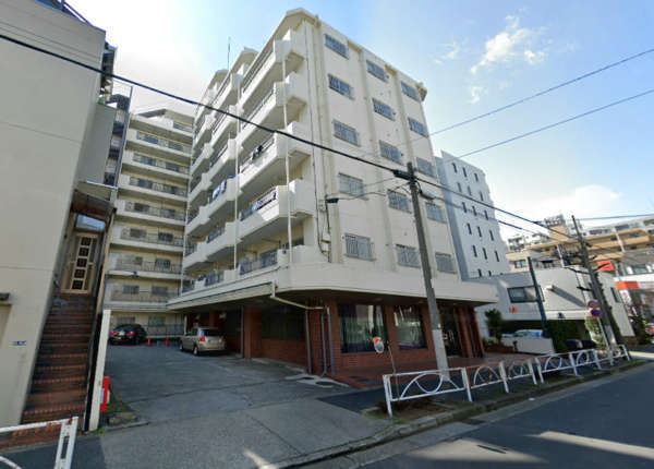 菊川グリーンハイツ外観１｜菊川グリーンハイツは昭和５５年築、１０階建てのマンションです。