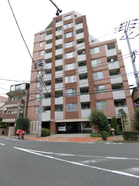 リリーベル梅島ラフィナート外観共用部2｜リリーベル梅島ラフィナートは平成14年７月築、総戸数２２戸、１０階建てのマンションです。