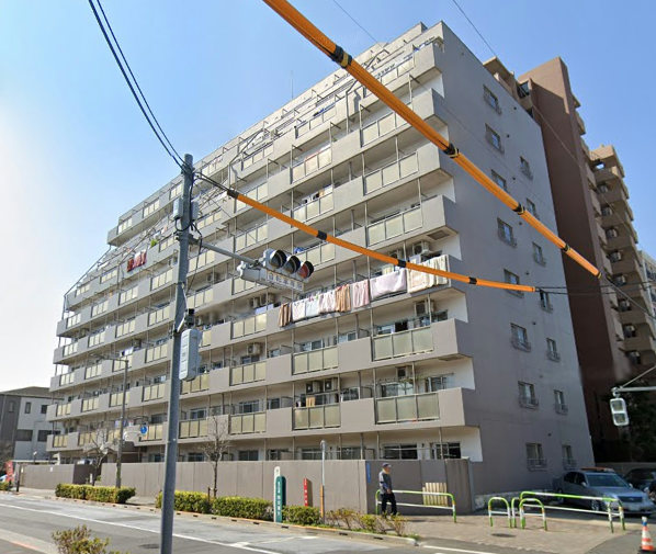 町屋ビューハイツ外観３｜テイジン町屋ビューハイツは昭和５７年築、１０階建てのマンションです。小学校、公園、スーパーが近く、子育て環境にぴったりです。