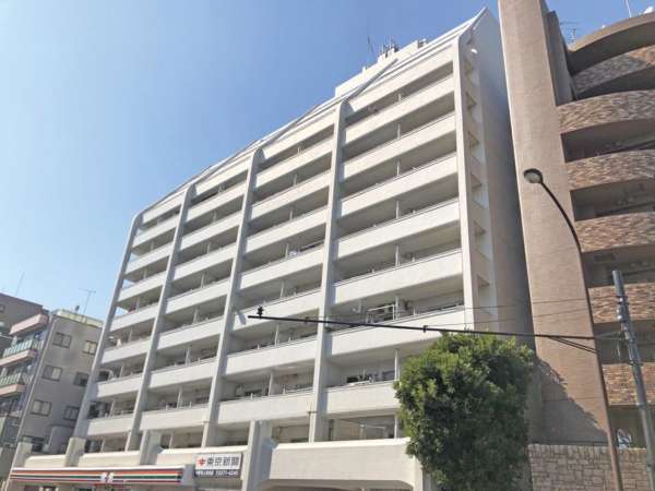 宮園キャピタルマンション外観１｜宮園キャピタルマンションは昭和４５年築、１２階建てのマンションです。１階にコンビニが入っていて便利です。