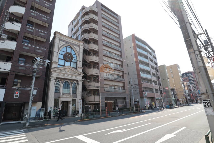 ローヤルシティ西日暮里外観1