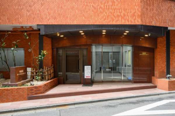 西新宿ダイヤモンドパレスエントランス１｜エントランスです。