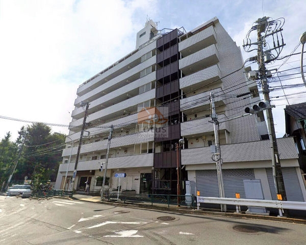 サニーハイム目白台外観１｜サニーハイム目白台は昭和55年築、8階建てのマンションです。