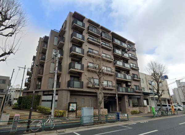 プリンスハイツ西早稲田外観３｜プリンスハイツ西早稲田は平成１１年築、６階建てのマンションです。