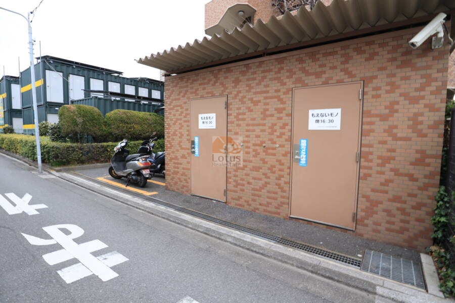 ライオンズマンション荒川自然公園共用部 (1)｜管理体制も良好です。