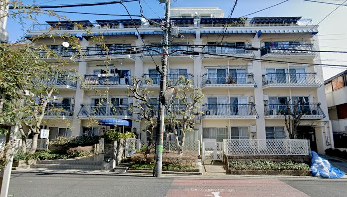 シャンボール上北沢外観２｜シャンボール上北沢は昭和45年築、８階建てのマンションです。