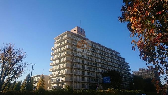 芦花公園スカイハイツ外観１｜芦花公園スカイハイツは、堂々とした10階建ての建物で、しっかりとした造りです。