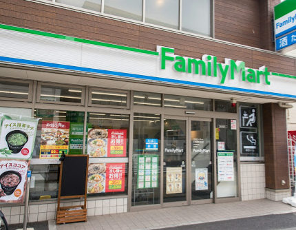 ファミリーマート 麻布運動場前店