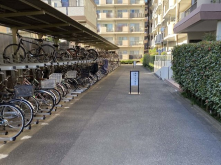 芦花公園スカイハイツ駐輪場