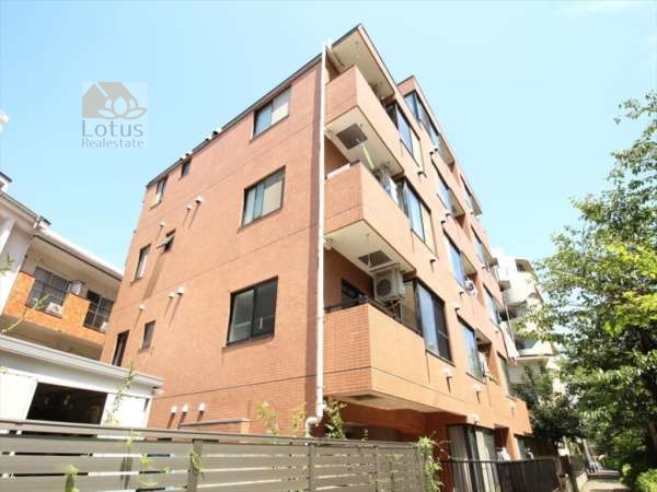 マイキャッスル目白外観１｜マイキャッスル目白は平成５年築、５階建てのマンションです。神田川沿いに立地します。