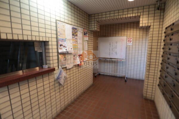 百花園パークファミリア共用部2