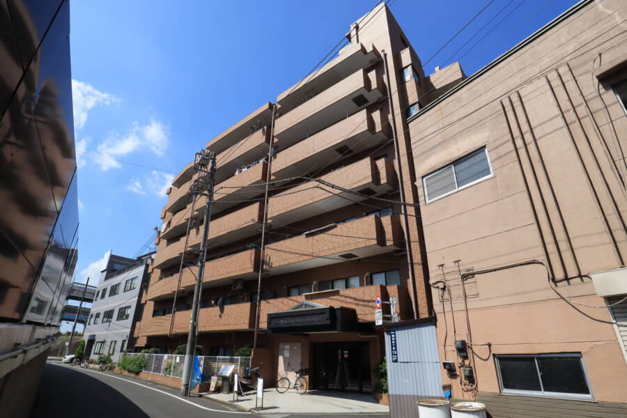 ライオンズマンション堀切菖蒲園第３外観1｜ライオンズマンション堀切菖蒲園第３は昭和６３年築、６階建てのマンションです。堀切菖蒲園駅から徒歩５分の立地です。
