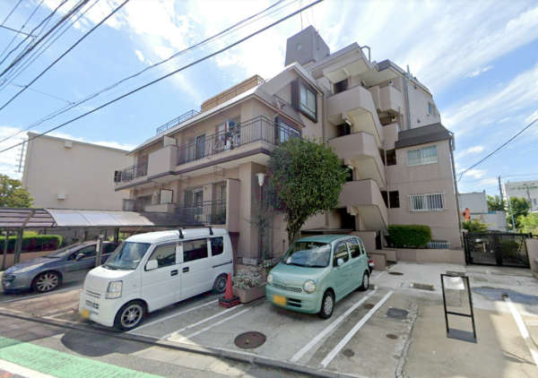 ラティス成城外観１｜ラティス成城は昭和５４年築の６階建てマンションです。