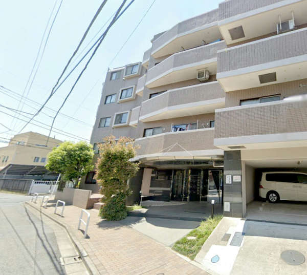 マイキャッスル梅島外観３｜マイキャッスル梅島は平成6年築、5階建てのマンションです。環七通りから一歩入った立地です。梅島駅が利用可です。
