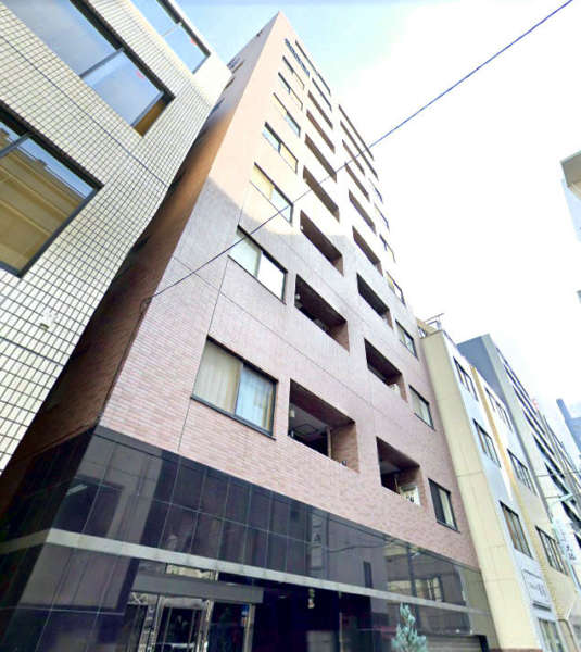 東京アムフラット外観１｜東京アムフラットは平成１３年築、１０階建てのマンションです。日本橋、八重洲が近く、東京駅も徒歩圏内の好立地です。