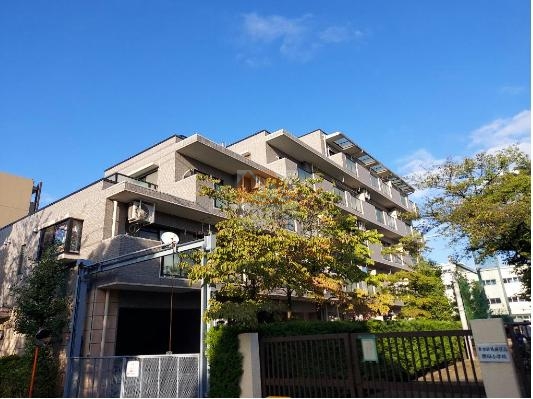 ネオハイツ金町外観１｜ネオハイツ金町は、1995年（平成 7年）に建てられた5階建てです。周辺には小中学校、公園、コンビニ、スーパーなどが近くにあり、生活環境は良好です。