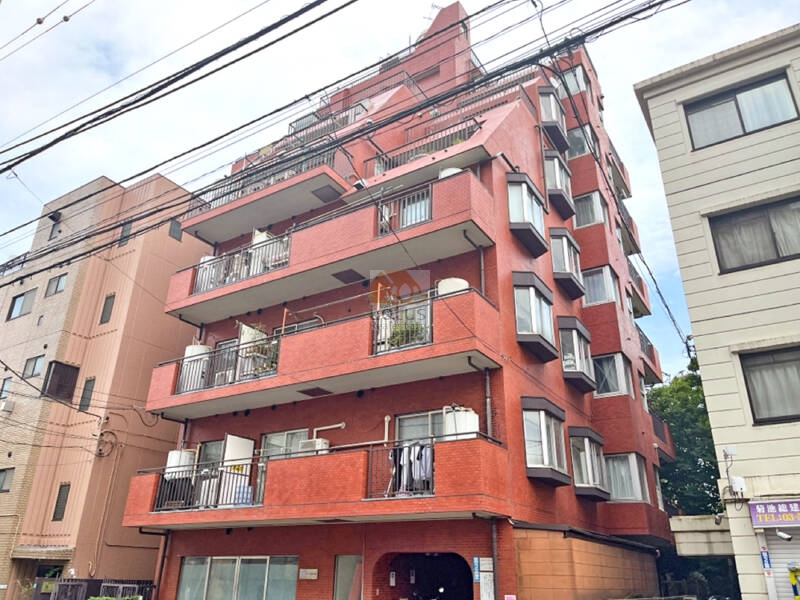 サカエ池袋マンション外観１｜サカエ池袋マンションは、昭和59年築、8階建てのマンションです。
