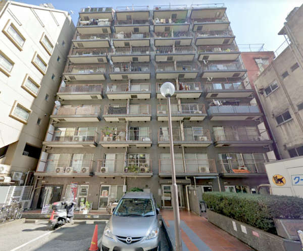 池袋アビタシオン外観２｜池袋アビタシオンは昭和５４年築、１０階建てのマンションです。池袋駅から徒歩５分圏内で利便性良好です。