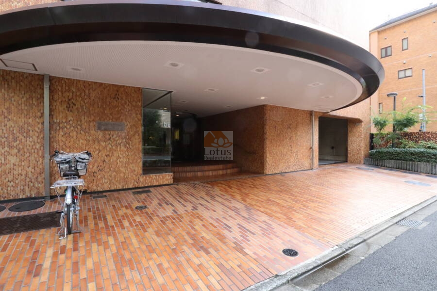 一番町パークマンションエントランス2