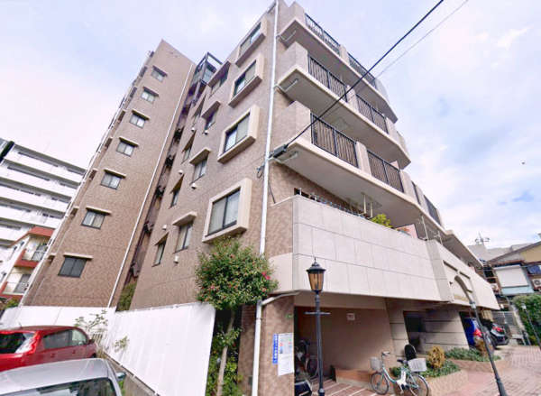ライオンズマンション五反野駅前通り外観４｜こちらは南西側から見た外観です。