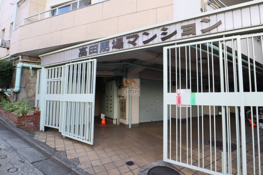 高田馬場マンションエントランス