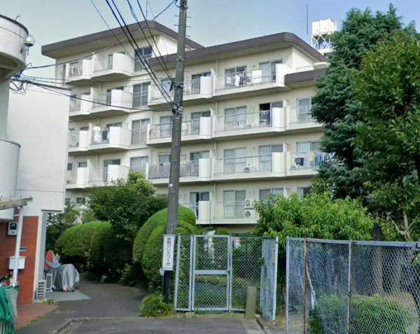 赤堤スカイマンション外観１｜赤堤スカイマンションは昭和５１年築、６階建てのマンションです。赤堤通り沿いに立地します。経堂駅、松原駅が利用可です。