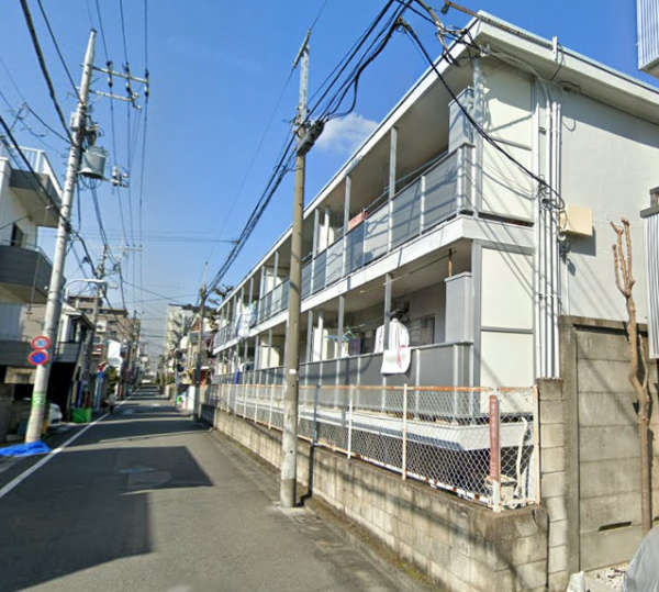 高円寺日東マンション外観１｜高円寺日東マンションは昭和４３年築、２階建てのマンションです。エレベーターはありません。