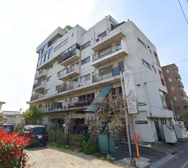 タカエイマンション外観１｜タカエイマンションは昭和５１年築、８階建てのマンションです。