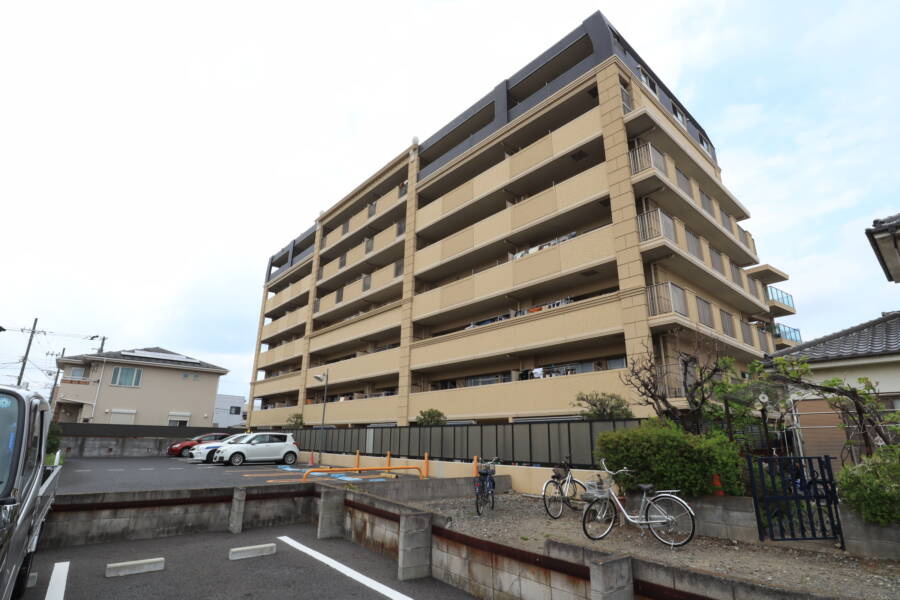 ヴェレーナ新小岩外観1