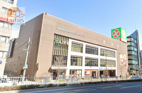 プレール・ドゥーク中野坂上-ライフ中野坂上｜スーパーライフ中野坂上店まで徒歩３分です。１階は駐車場、２階に食品、３階に日用品やお菓子などがある大きなスーパーです。