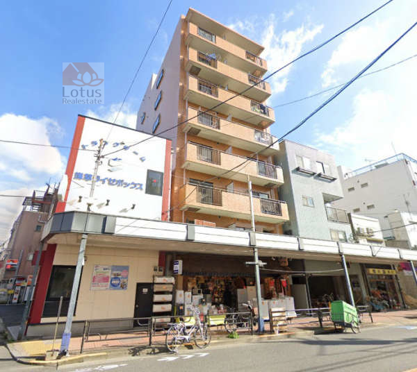 ダイアパレス浅草外観２｜ダイアパレス浅草は昭和６３年築、９階建てのマンションです。千束商店街通りに立地します。