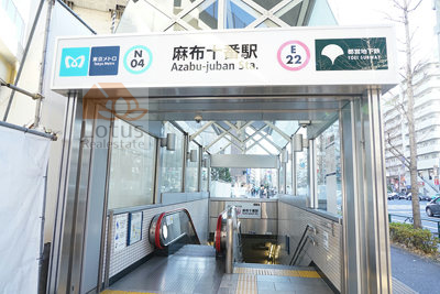 麻布十番駅｜南北線・大江戸線「麻布十番駅」駅から徒歩１分です。