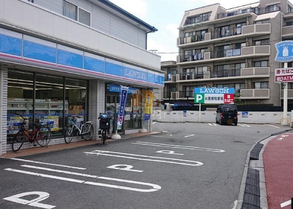 ローソン 西大泉一丁目店｜徒歩1分に「ローソン 西大泉一丁目店」があります。