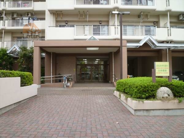 はなみずき通り北参番館エントランス１｜エントランスです。