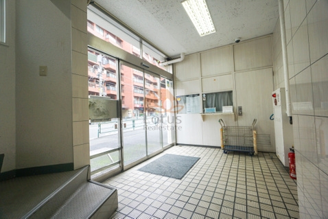 マンションニュー恵比寿エントランス２