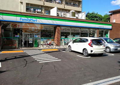 ファミリーマート 杉並下高井戸二丁目店｜「ファミリーマート 杉並下高井戸二丁目店」まで徒歩２分です。甲州街道沿いにあります。