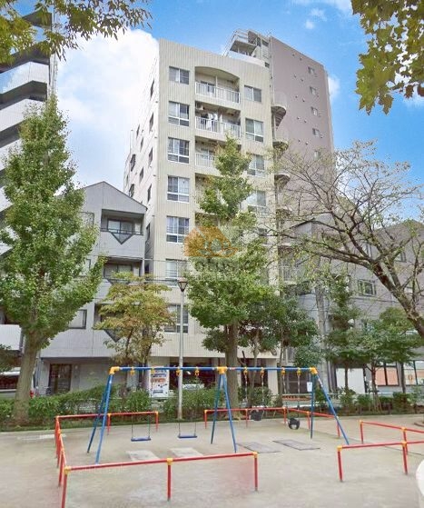 ダイカンプラザ上野第Ⅲ号館外観４｜ダイカンプラザ上野３は昭和５８年築、１１階建てのマンションです。