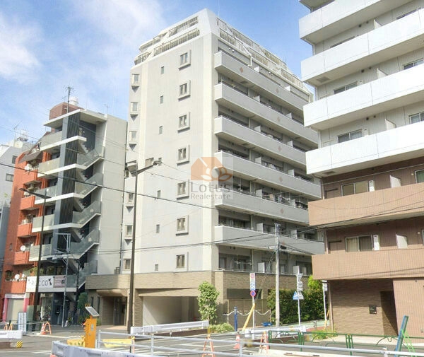 ベネヴィータ市ヶ谷銀杏坂外観4｜ベネヴィータ市ヶ谷銀杏坂は平成15年築、10階建のマンションです。