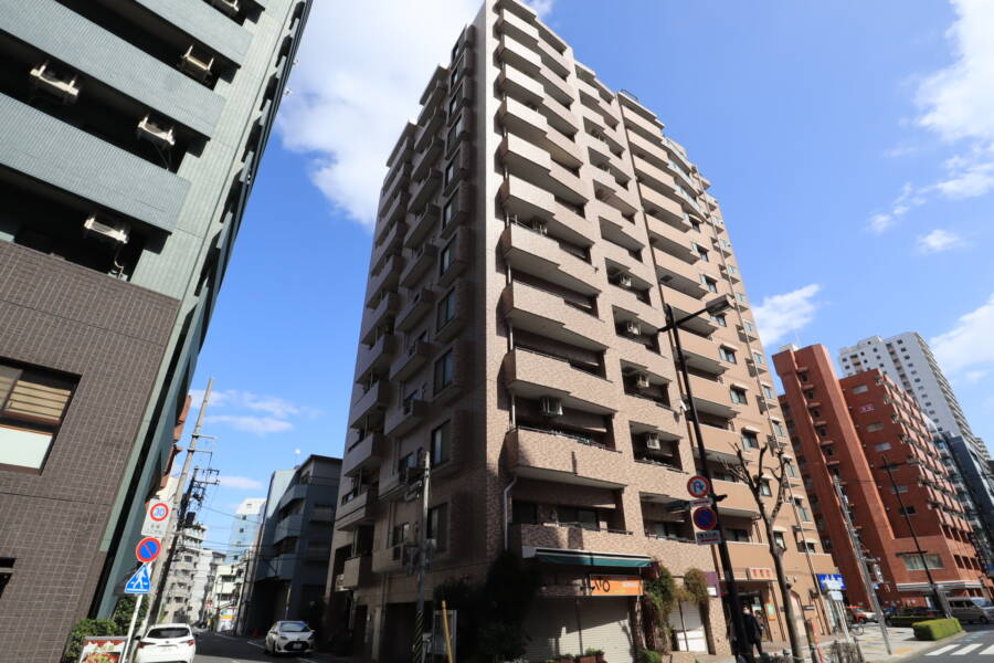 日暮里サニーコート外観2｜日暮里サニーコートは12階建てのマンションです。