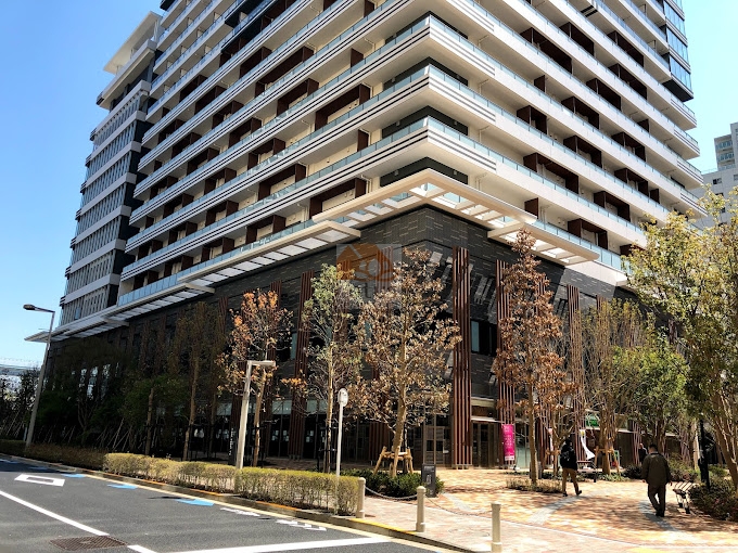 パークコート浜離宮ザ・タワー外観５｜。このマンションは清水建設（スーパーゼネコン）の施工であり、三井不動産レジデンシャル（最大手の分譲業者）による旧分譲物件です。また、マンション管理も大手が担当しており、安心して生活できます。