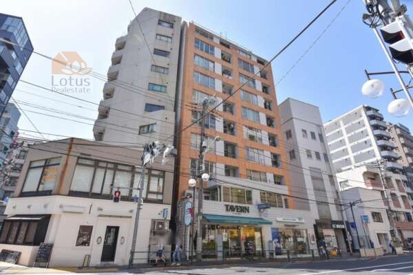 シルバーパレス千駄木外観１｜シルバーパレス千駄木は昭和５８年築、１１階建てのマンションです。