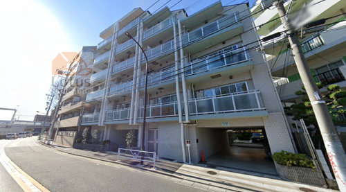 Ｄ＇クラディアイヴァン代々木参宮橋は平成15年築、6階建てのマンションです。参宮橋駅、代々木駅が徒歩圏内です。